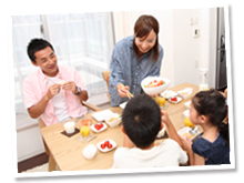 食事のテーブルと椅子は確かな物ですか?