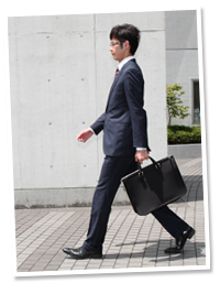 姿勢正しく歩いていますか?