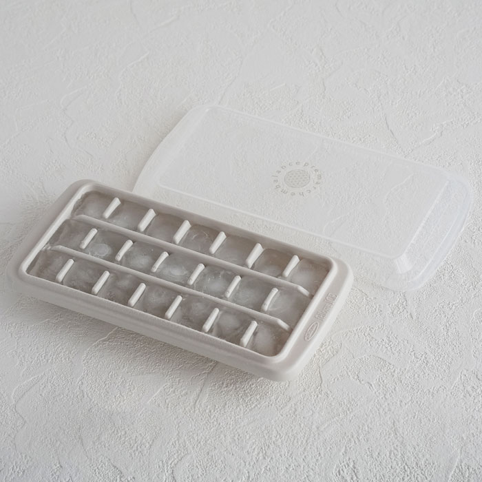 プレマルシェ×エンバランスコラボ premarchembalance アイス＆小分けトレー（フタ付き） 21個取り