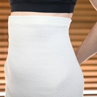 EMBALANCE（エンバランス） 天使のはらまきパンツ ハーフ丈 オフホワイト／M