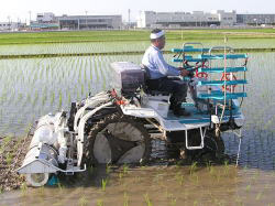 除草機