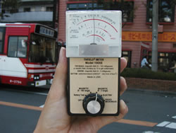 電磁波測定器 - 電磁波測定機 - 電磁波 - 電磁波障害 - 低価格 - 高性能 - 特価 - 電子レンジ - 携帯電話 - 電磁波対策 - 電磁波カット