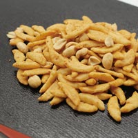 松本製菓 柿の種 梅味 転換期間中有機梅使用 80g