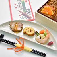 オーガニックキッチンのおせち １台（２〜３人前）700ｇ
