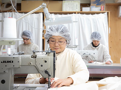 枕カバーやシーツの縫製加工