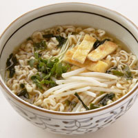 お湯かけ麺 鳥南ばん味そば 71g