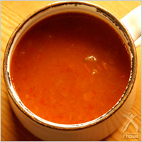 オニオンの甘くて香ばしいかおりに包まれる たまらない有機トマトスープ 400ml（希釈後 約3〜4人前）