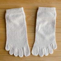 杉山ニット工業 EM5本指ソックス ヘンプ スニーカータイプ 22〜24cm／生成り