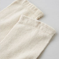 和紡布 ガラ紡の5本指靴下 生成／22-24cm