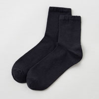 和紡布 ガラ紡の平編み靴下 黒／25-27cm