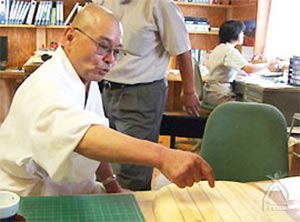 ここが高くなっているから骨盤が動きます